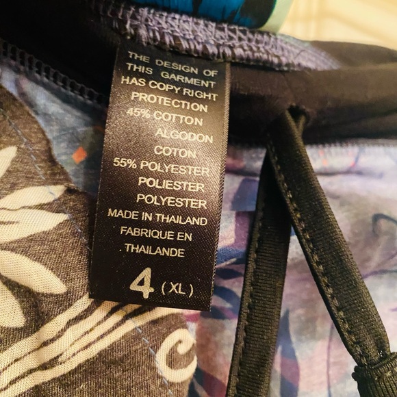 Woman’s Floral Skirt Sz 4 - Picture 2 of 3